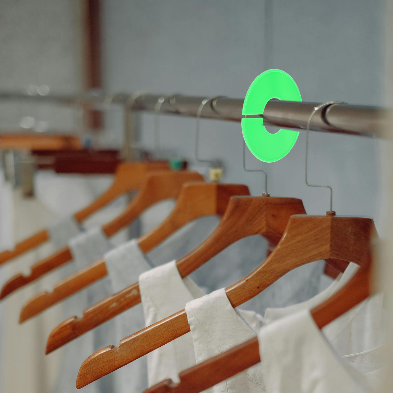20個入り ワードローブオーガナイザー クローゼットサイズデ - Baby Clothing Rack のレビューと価格